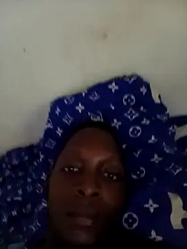 Snapshot of Biguyzi chatting on February 15, 2026, 11:31 am Biguyzi online show from February 15, 2026, 11:31 am