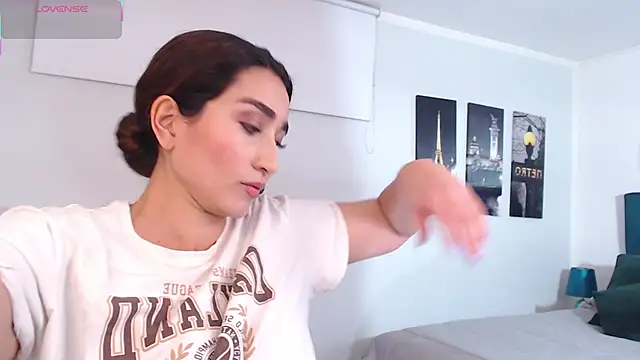 Snapshot of linda_morgan1 chatting on February 22, 2026, 11:45 am linda morgan1 online show from February 22, 2026, 11:45 am