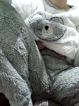 Ahalm online show from December 15, 2025, 8:25 pm