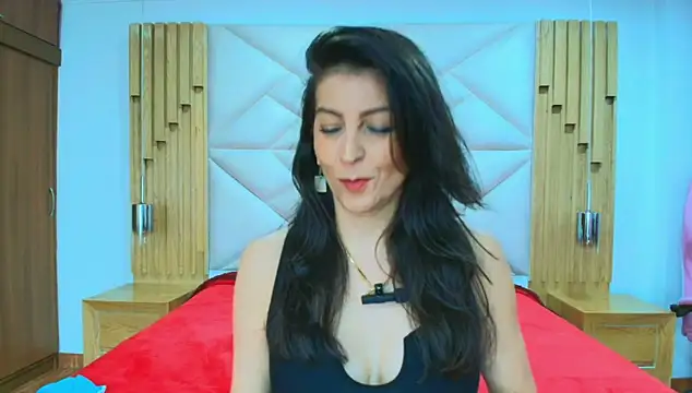 allie pearl online show from November 16, 2025, 12:10 pm