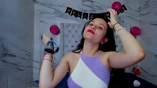 Snapshot of Ari_and_Storm chatting on March 22, 2026, 1:45 pm Ari and Storm online show from March 22, 2026, 1:45 pm