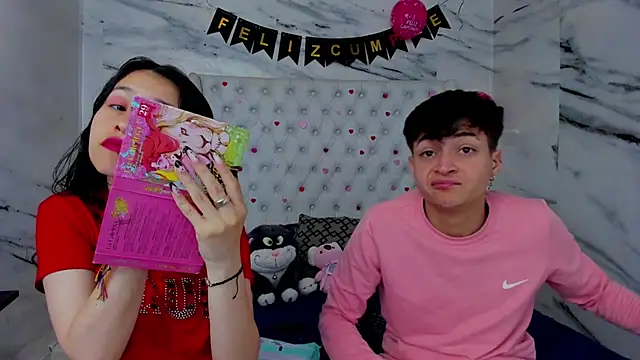 Snapshot of Ari_and_Storm chatting on March 19, 2026, 2:06 pm Ari and Storm online show from March 19, 2026, 2:06 pm