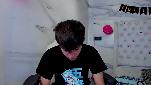 Snapshot of Ari_and_Storm chatting on March 31, 2026, 2:30 pm Ari and Storm online show from March 31, 2026, 2:30 pm