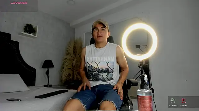 Snapshot of LiamDeep chatting on March 26, 2026, 8:07 pm LiamDeep online show from March 26, 2026, 8:07 pm