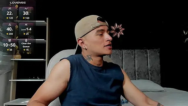 Snapshot of LiamDeep chatting on May 15, 2026, 7:56 pm LiamDeep online show from May 15, 2026, 7:56 pm