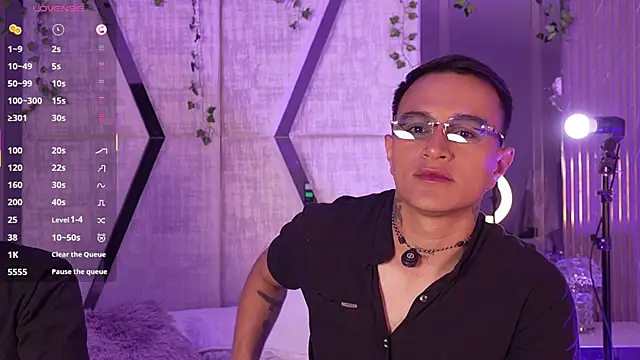 LiamDeep online show from January 8, 2026, 9:10 pm