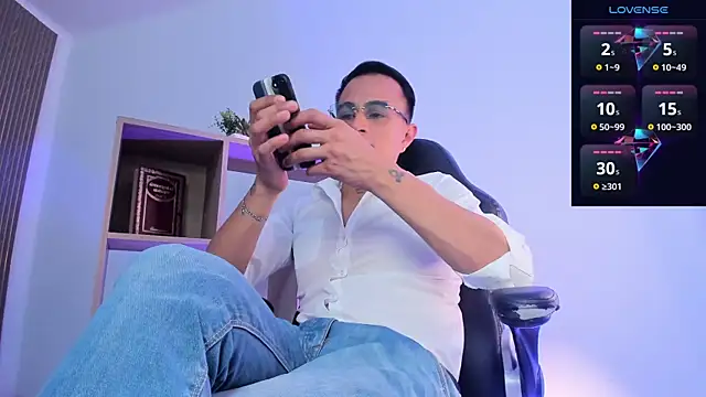 Snapshot of LiamDeep chatting on March 2, 2026, 8:27 pm LiamDeep online show from March 2, 2026, 8:27 pm