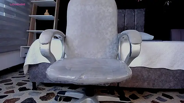 Snapshot of LiamDeep chatting on April 14, 2026, 7:52 pm LiamDeep online show from April 14, 2026, 7:52 pm