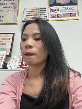 Snapshot of Baby-mmm chatting on October 26, 2025, 1:44 pm Baby-mmm online show from October 26, 2025, 1:44 pm