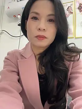 Snapshot of Baby-mmm chatting on November 21, 2025, 4:55 am Baby-mmm online show from November 21, 2025, 4:55 am