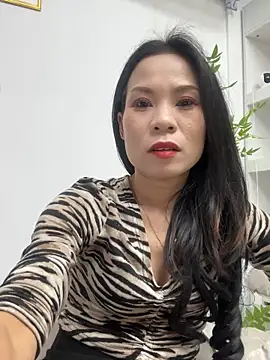 Snapshot of Baby-mmm chatting on October 27, 2025, 9:21 am Baby-mmm online show from October 27, 2025, 9:21 am