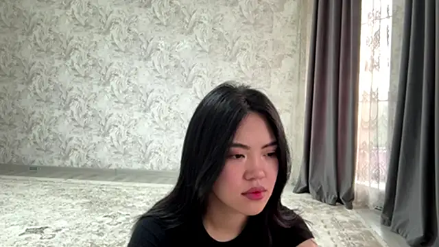 MIMIMary online show from October 13, 2025, 12:07 pm