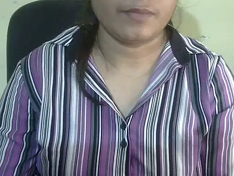 Aanya Hazel online show from October 2, 2025, 2:31 pm