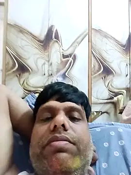 Snapshot of Couplerichamoz chatting on March 4, 2026, 6:21 am Couplerichamoz online show from March 4, 2026, 6:21 am