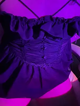 tran my online show from September 22, 2025, 6:25 pm