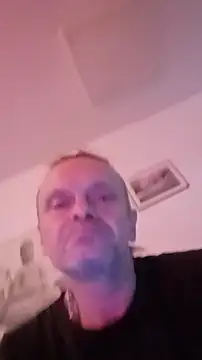 Kuba Gd online show from May 15, 2026, 4:32 am