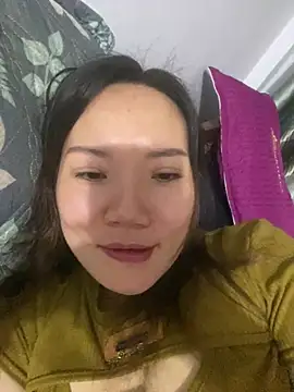 Snapshot of Pyy07 chatting on February 22, 2026, 1:35 pm Pyy07 online show from February 22, 2026, 1:35 pm