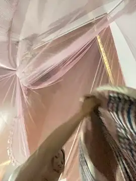 Snapshot of Pyy07 chatting on December 20, 2025, 1:36 pm Pyy07 online show from December 20, 2025, 1:36 pm