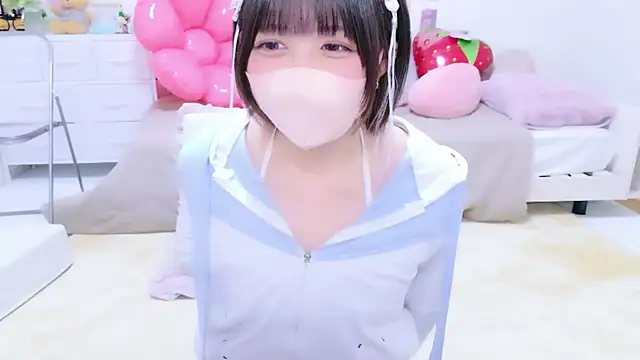 Hinata Sun online show from March 30, 2026, 4:14 am