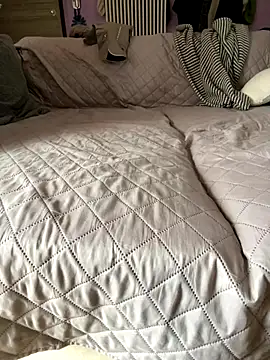 bananasex204 online show from December 16, 2025, 12:42 pm