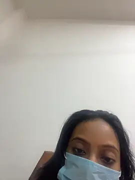 Shreya-babe online show from November 24, 2025, 7:36 pm