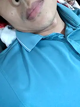 Snapshot of mousebb02 chatting on November 9, 2025, 12:42 pm mousebb02 online show from November 9, 2025, 12:42 pm