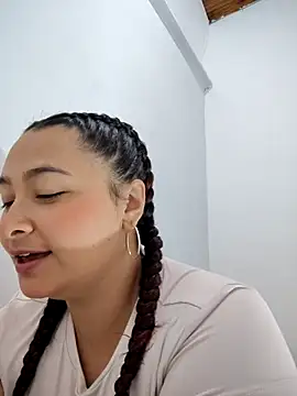 Freyacooper online show from November 27, 2025, 3:07 am