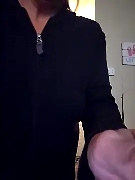 Snapshot of Calimarina chatting on February 7, 2026, 5:59 am Calimarina online show from February 7, 2026, 5:59 am