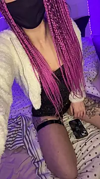 Snapshot of hottcouple00 chatting on November 8, 2025, 12:25 am hottcouple00 online show from November 8, 2025, 12:25 am