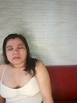 Snapshot of hotlyn45 chatting on April 13, 2026, 9:08 pm hotlyn45 online show from April 13, 2026, 9:08 pm