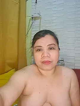 Snapshot of hotlyn45 chatting on February 14, 2026, 2:45 am hotlyn45 online show from February 14, 2026, 2:45 am