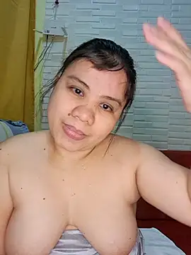 Snapshot of hotlyn45 chatting on February 10, 2026, 2:54 am hotlyn45 online show from February 10, 2026, 2:54 am