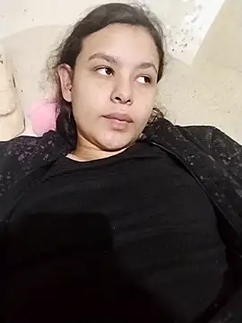 Snapshot of marisolcardona chatting on November 17, 2025, 10:52 am marisolcardona online show from November 17, 2025, 10:52 am