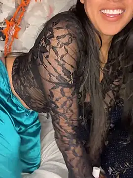 Snapshot of BrunetteBliss69 chatting on October 30, 2025, 3:27 am BrunetteBliss69 online show from October 30, 2025, 3:27 am