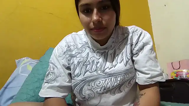 Snapshot of zairabreze chatting on September 10, 2025, 1:43 pm zairabreze online show from September 10, 2025, 1:43 pm