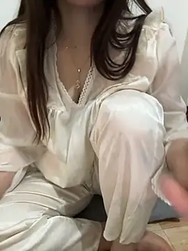 susu baby online show from November 3, 2025, 6:00 pm