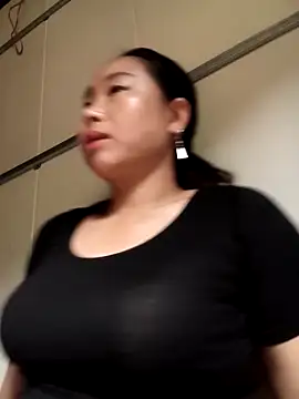 suki-lady online show from September 25, 2025, 2:39 am