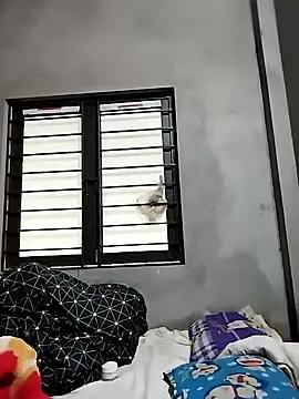 kute-00 online show from November 18, 2025, 2:16 am