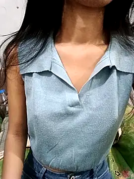 Daizy Shah online show from February 14, 2026, 3:23 pm