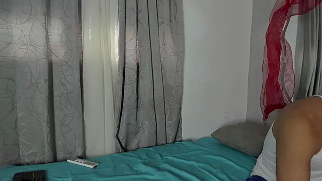 Laura and Kevin online show from December 4, 2025, 9:36 pm