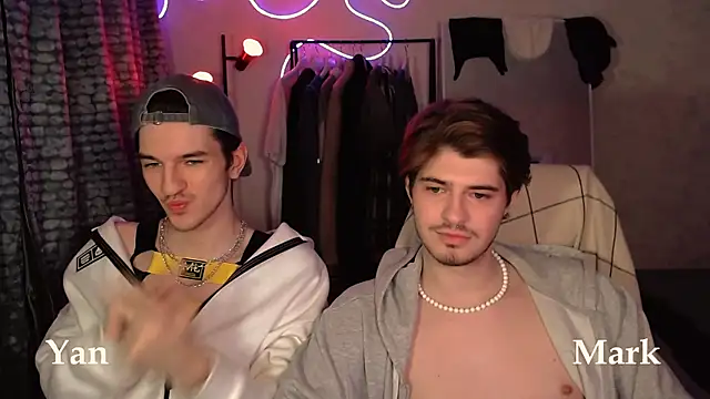 Snapshot of itsyanbb chatting on November 8, 2025, 3:48 pm itsyanbb online show from November 8, 2025, 3:48 pm