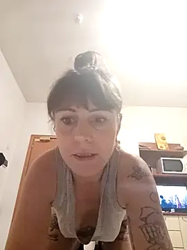 Nikita2406 online show from October 25, 2025, 6:41 pm