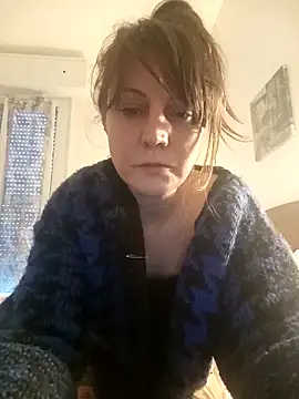 Nikita2406 online show from February 5, 2026, 4:03 pm