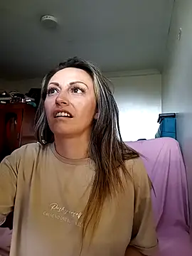 Snapshot of -AngelNova- chatting on February 21, 2026, 4:31 pm -AngelNova- online show from February 21, 2026, 4:31 pm