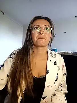 Snapshot of -AngelNova- chatting on January 17, 2026, 9:29 pm -AngelNova- online show from January 17, 2026, 9:29 pm