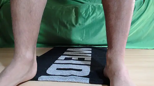 MrGivemethemost online show from November 5, 2025, 11:13 am