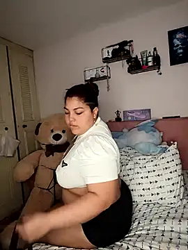 kendra lil evill online show from October 10, 2025, 10:38 am