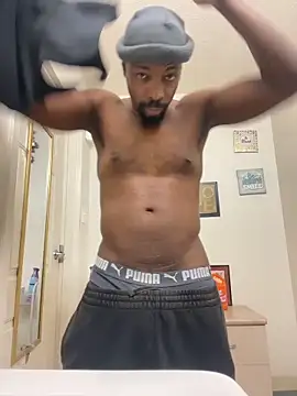 KingFly87 online show from November 3, 2025, 2:06 am