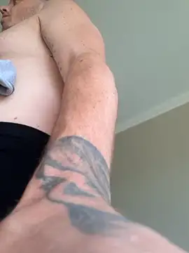 Snapshot of macmaddy8989 chatting on December 14, 2025, 3:06 pm macmaddy8989 online show from December 14, 2025, 3:06 pm