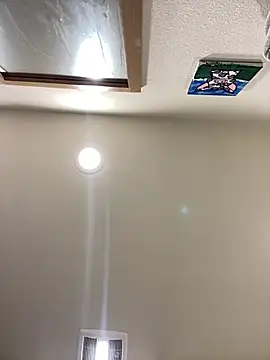 brileysmith0 online show from April 1, 2026, 8:39 pm